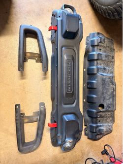 10th anniversary Jeep Rubicon front bumper with skid plate
