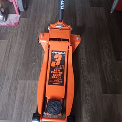 Daytona 3 ton low profile long reach jack