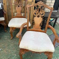 Free Chairs 