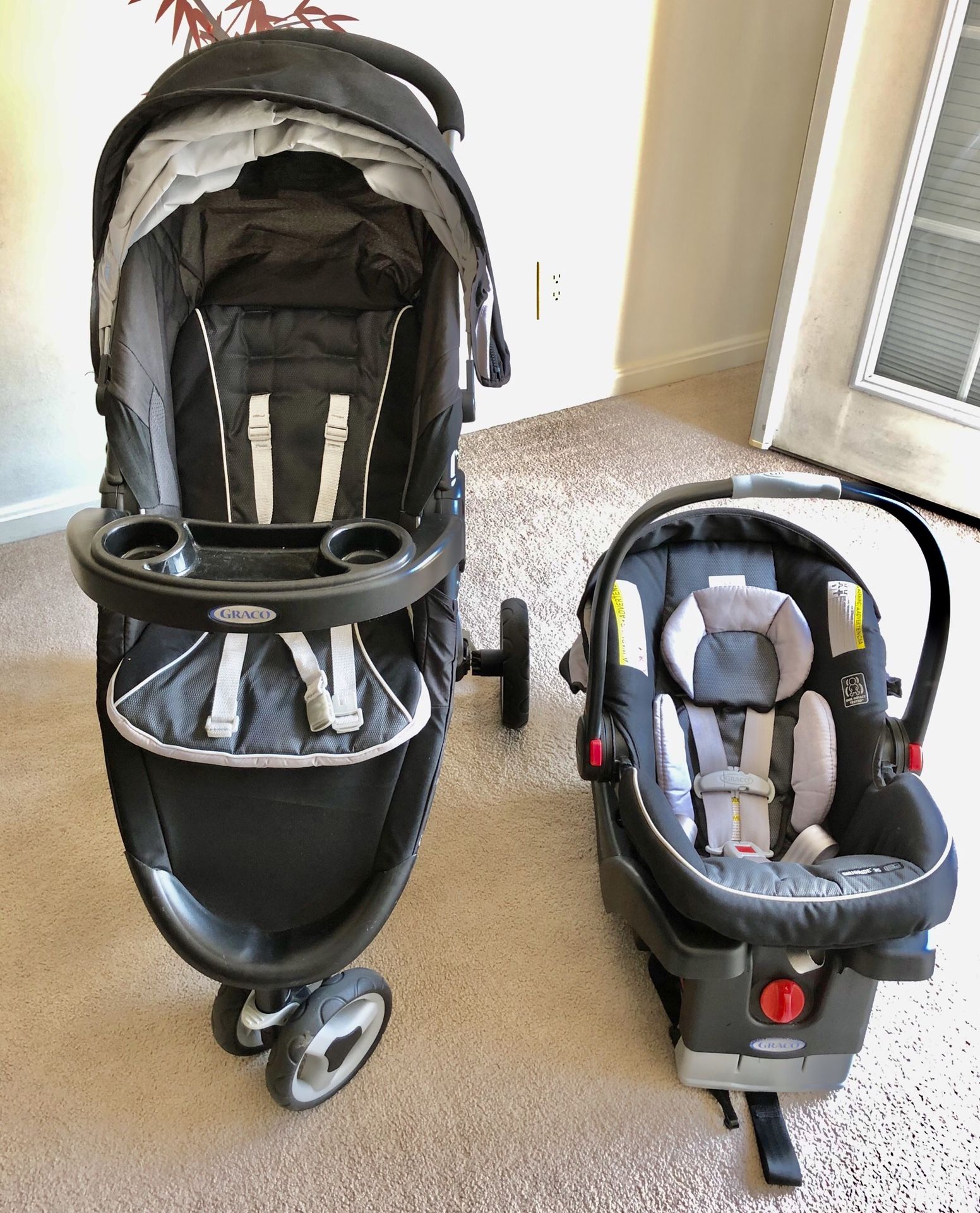 Graco Car Seat and Stroller