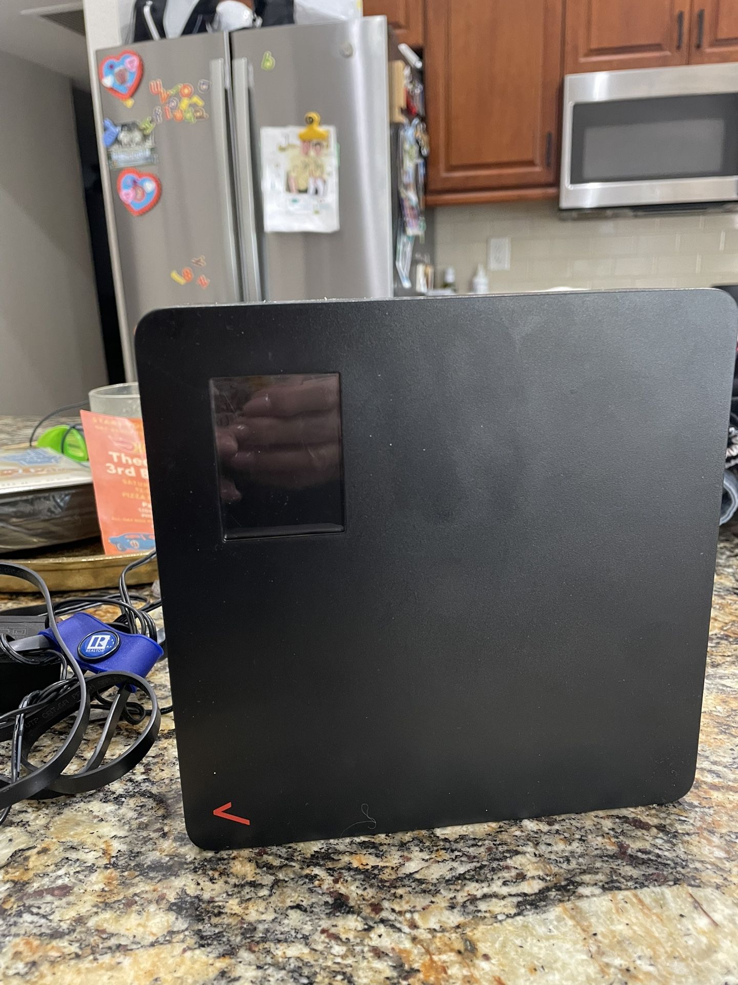 Verizon booster for your home for better phone reception plugs into your modem
