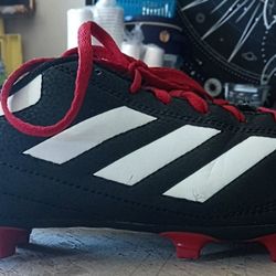 Adidas soccer cleats size 8 deals