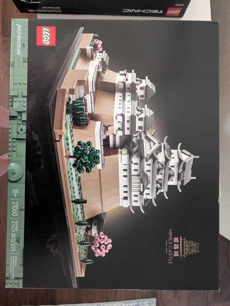 LEGO Architecture Himeji Castle 21060 – Brand New Sealed