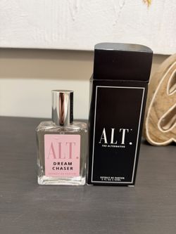 Dream Chaser From ALT ( Attrape Reves Louis Vuitton Dupe)