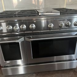 GE Monogram - Bundle: 48” Rang,  Dishwasher, Microwave, And Exhaust Hood 