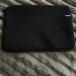 Incase 17” Laptop Sleeve