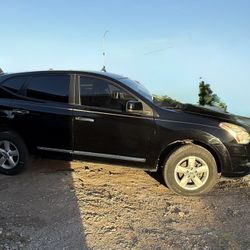 2013 NISSAN ROGUE, CLEAN TITLE.