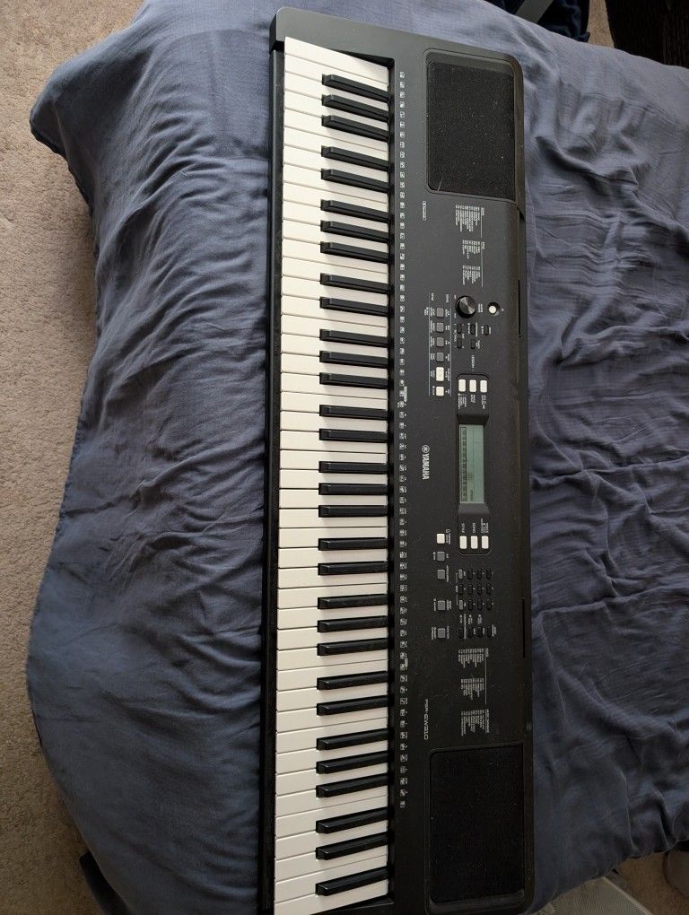 Yamaha PSR-EW310 Keyboard