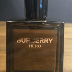 Burberry Hero Parfume 
