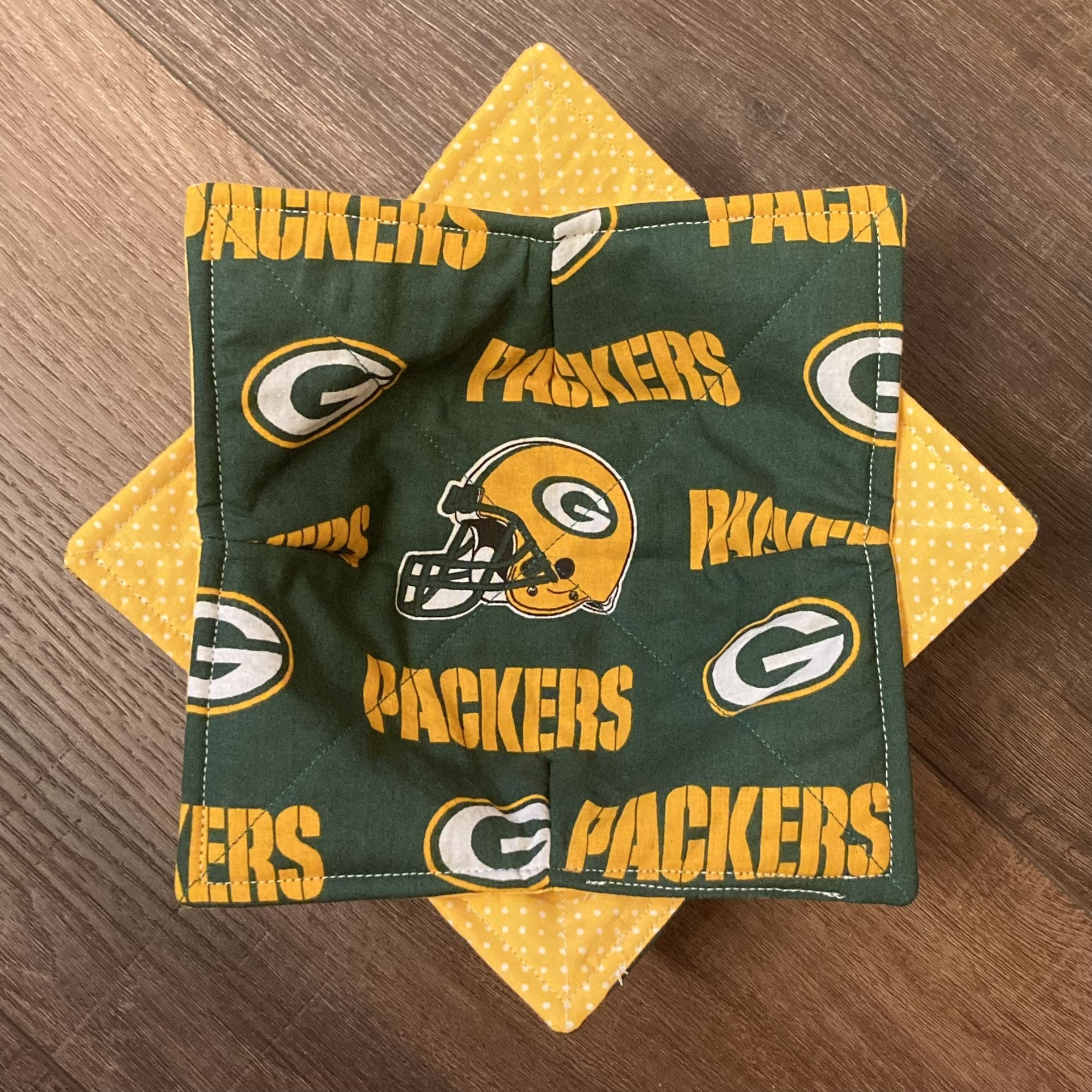 Set Of 2 Green Bay Packers Bowl Cozies 