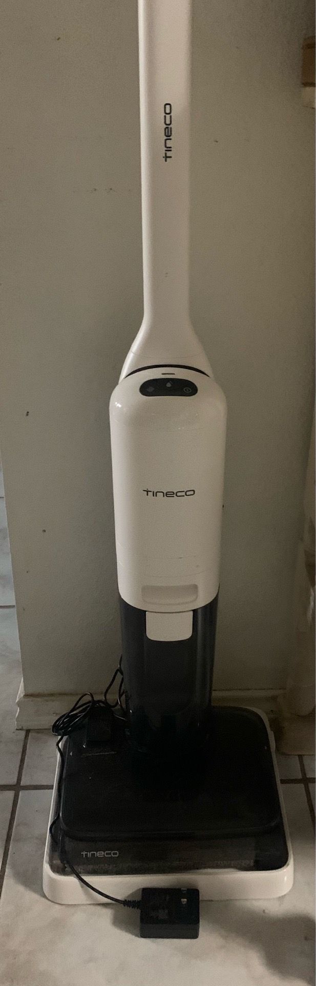 Vacuum/mop