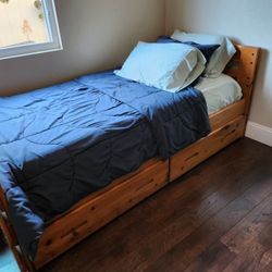 Twin Bed With Mattress And 2 Trundle Drawers