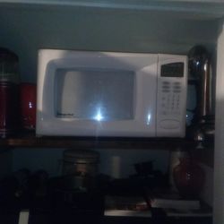 Great Condition Magic Chef Microwave Used A Few Times Only