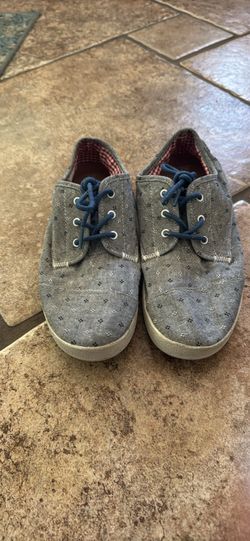 Tom’s size 7 woman