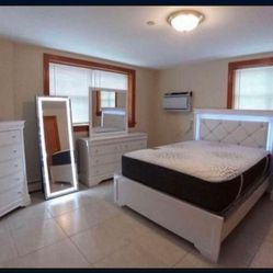 Brand New Bedroom Set On Sale $1100