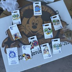 Mickey Mouse Disney Pin Trading 25th Anniversary Pin Board with Limited Release Pin plus 9 more pins