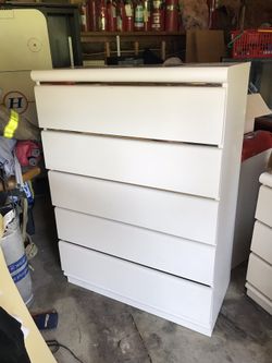 Dresser
