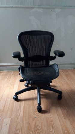Aeron Chair Size B