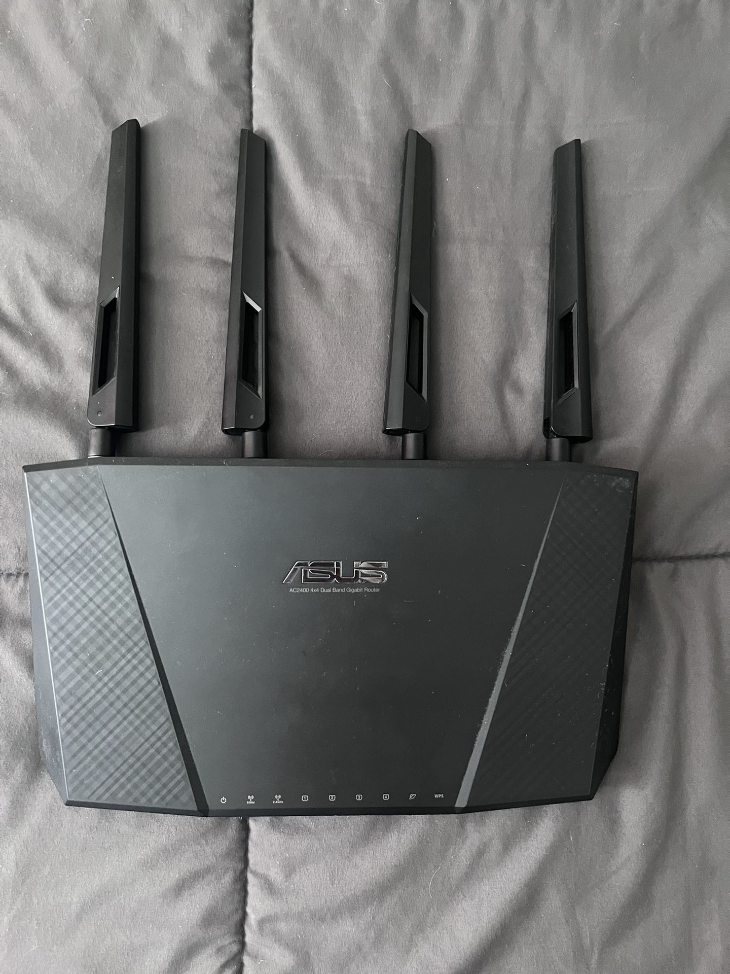 ASUS AC2400 Gigabit router