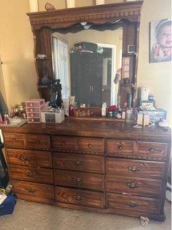 Vintage dressing table $80