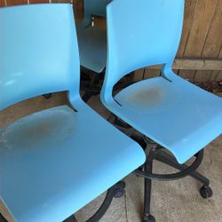 sillas se asen grande y chicas