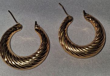 Vintage( possibly)  Monet Gold-Tone Twisted Hoop Earrings