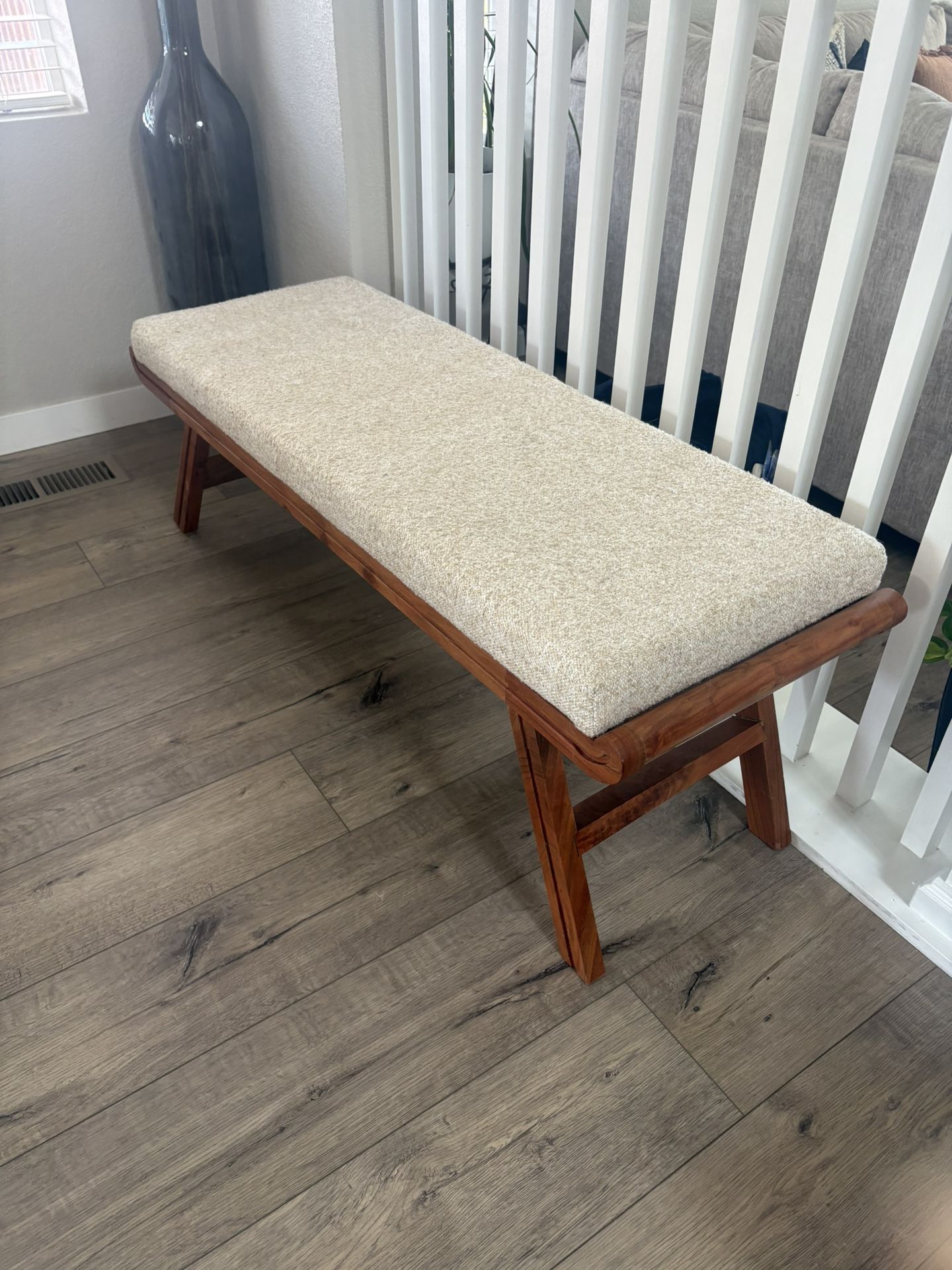Free Bench.