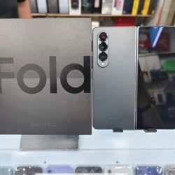 Samsung GALAXY Z FOLD 4 WITH 1TB Memory. 