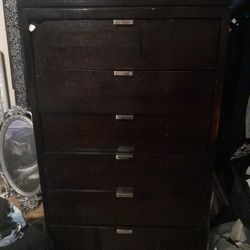 Solid Wood Beautifil 6 Drawer Dresser 