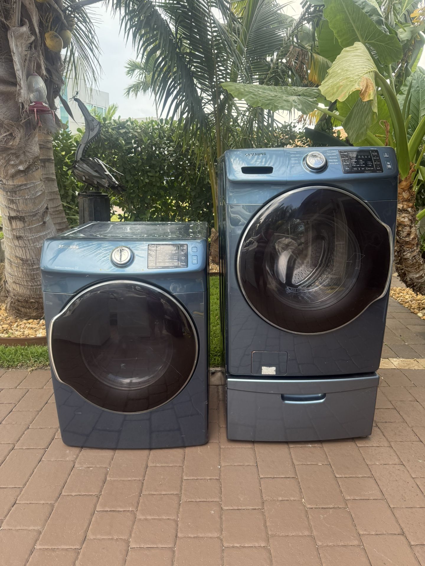 SAMSUNG WASHER AND DRYER