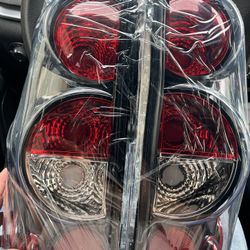 SILVERADO 2003-2007 Taillights