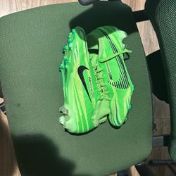 Nike Cleats Size 10