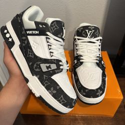 louis vuitton trainers Size 10 Men's