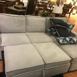 Darton Cream Sleeper Sectional with Storage /couch /Living room set