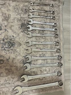 Husky wrench set
