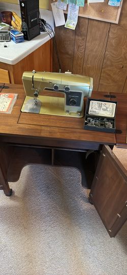 Vintage Sewing machine And Cabinet