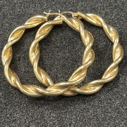 14k Gold hoop earrings 8.6 grams 1 3/4” round 838092-11