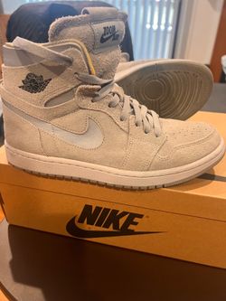 Nike Air Jordan 1 High Zoom CMFT size 8.5W