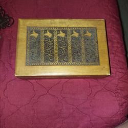 R E U G E ..Music Box Collectable