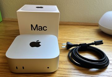 LIKE NEW MINT, Apple Mac Mini, M4 Chip, 16GB RAM, 256GB SSD
