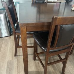 Bar top table