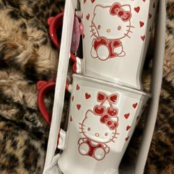Hello Kitty Valentines Mugs