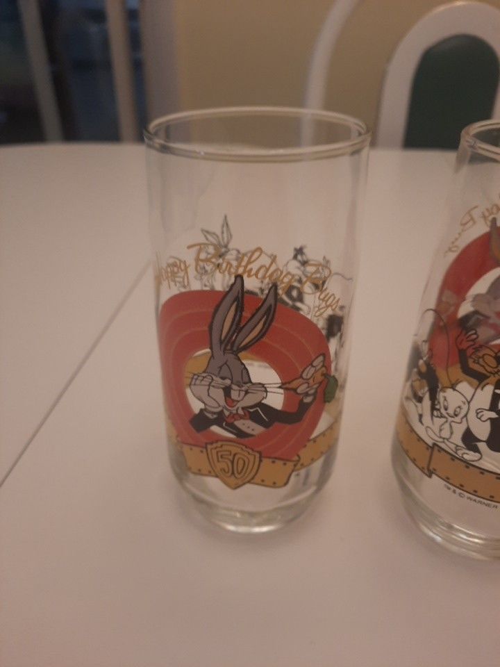 Vintage 1990 HAPPY BIRTHDAY BUGS 50TH Warner Brother Glasses Tumblers Set of 2