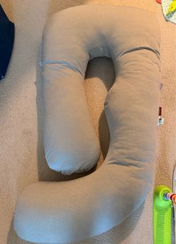 *FREE* Momcozy Pregnancy COOLING Pillow