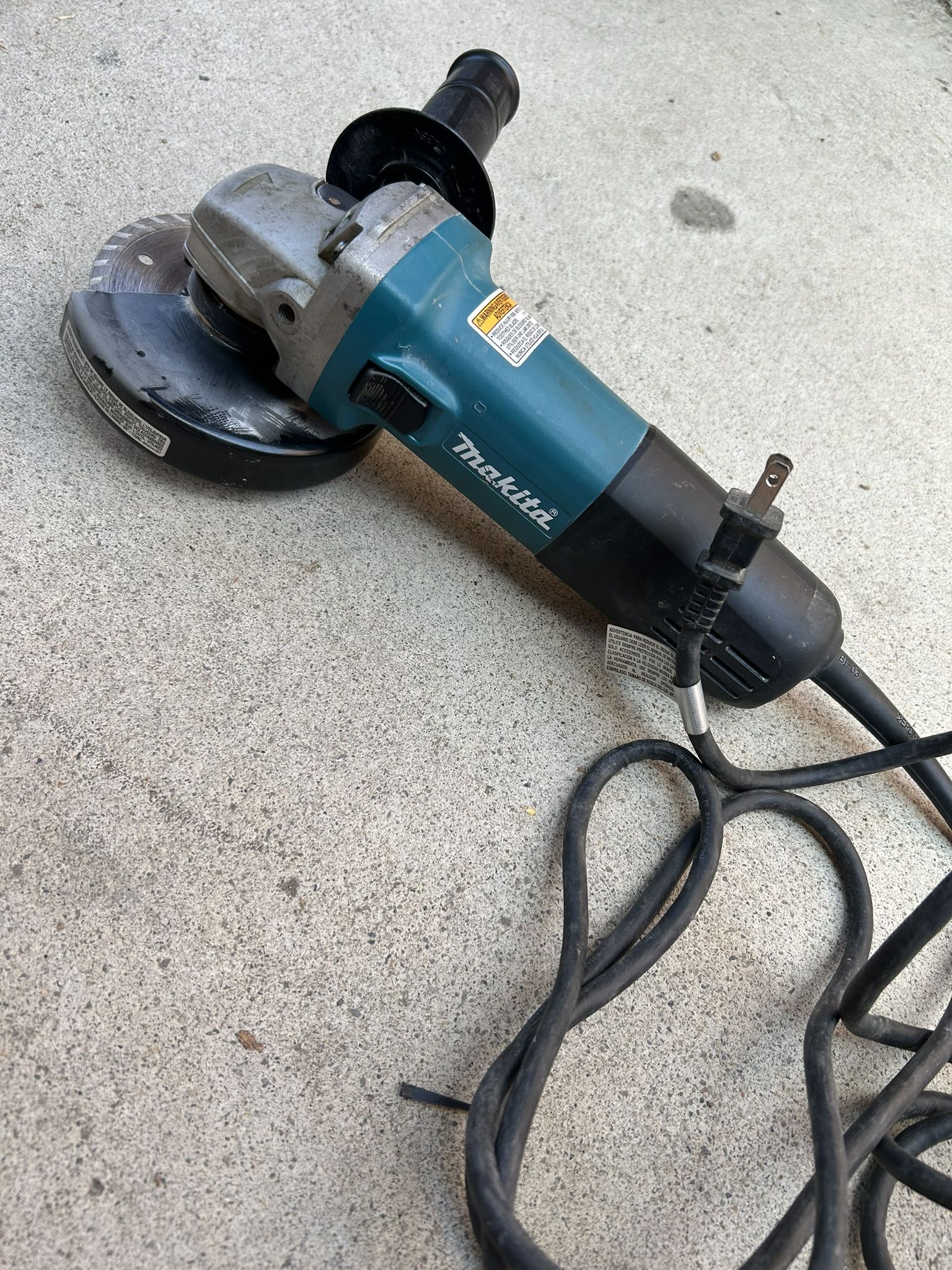 Makita Grinder