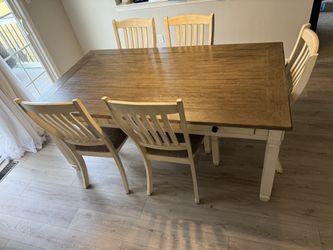 Kitchen Table With 5 Chairs 