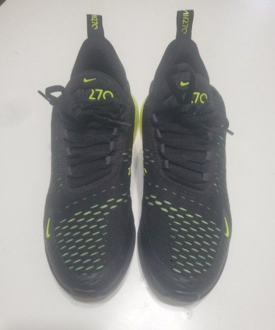 Nike 270