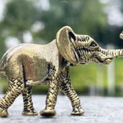 New Mini Elephant Desk Home Decor Good Luck Gift 