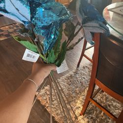 Flower For Christmas Tree New Never Used  One For $4 ( 8 For $32 Dolar