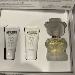 Moschino Toy 2 Women’s Perfume Set 🤍
